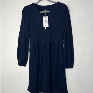 MEROKEETY long sleeve dress.